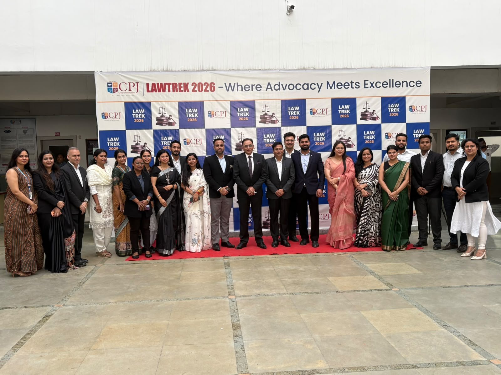 LAWTREK 2026: सीपीजे ग्रुप ऑफ इंस्टीट्यूशंस एवं साकेत बार...